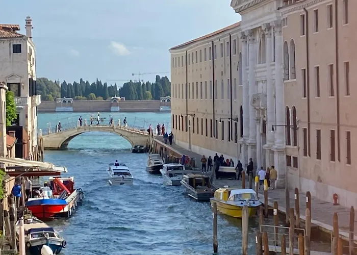 Residenza Stardust Suite With Canal View