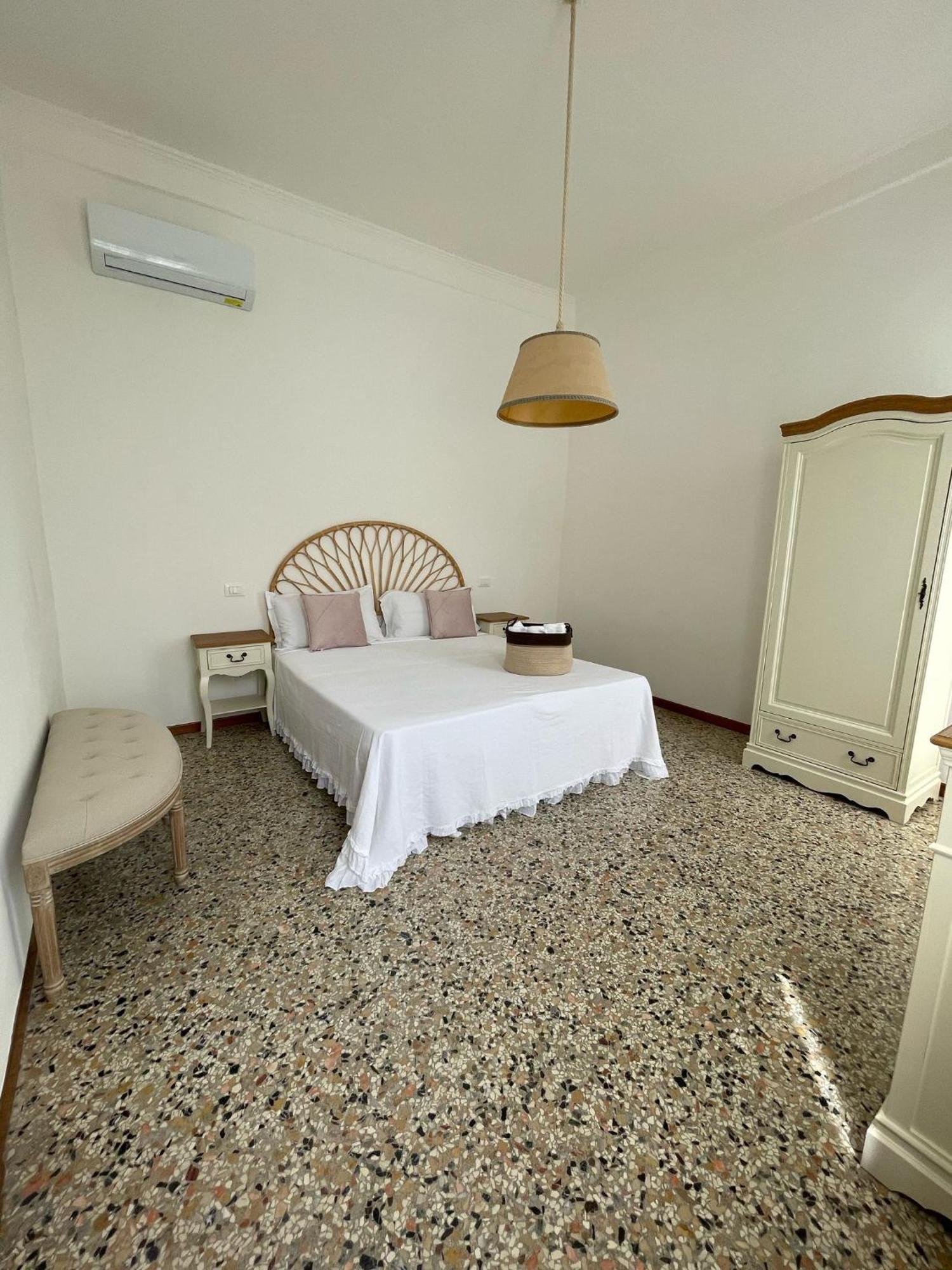 Residenza Stardust With Canal View * Venecia
